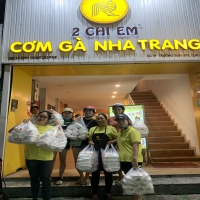 Cơm gà nha trang 2 chị em